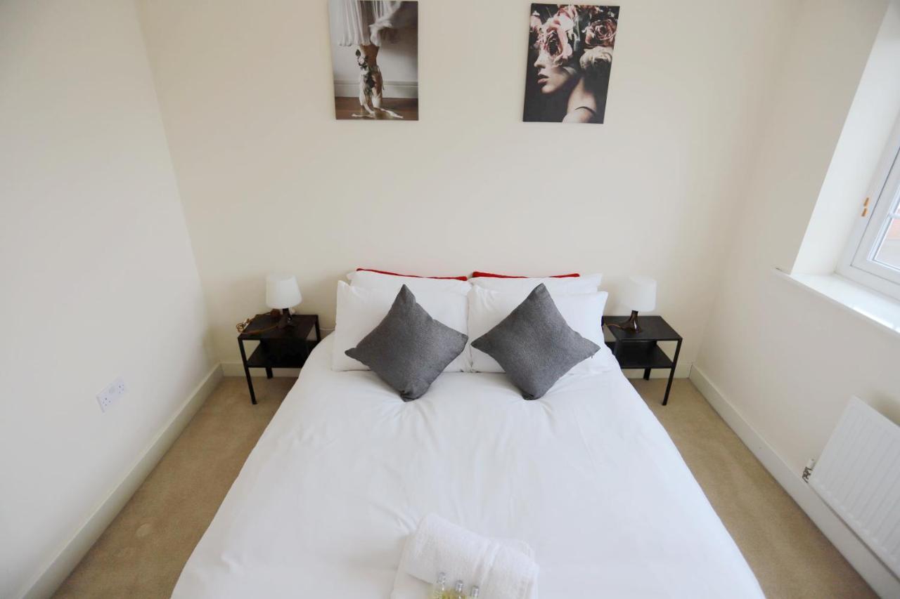 Easytravel Luxury Nec/Airport 3 Beds House Lejlighed Birmingham Eksteriør billede